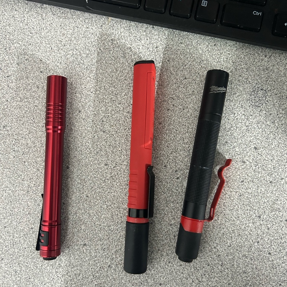 Rechargeable battery powered flashlight